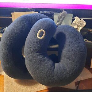 NEW BAG ! Bcozzy Neck&Travel Pillow Patented Relief for Neck Pain&Support Blue L